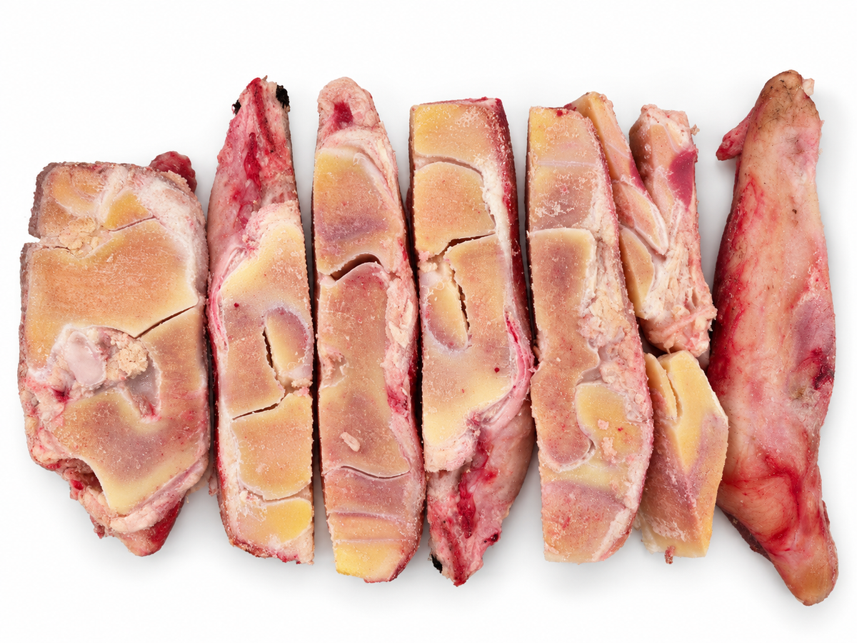 RAW BEEF ACHILLES TENDON & ANKLE BONE (PET FOOD)