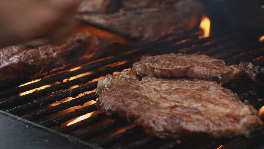 Load video: Nothing beats the smell of a braai and the African sizzle as our meat hits the grid 🥩🔥.Order fresh, quality cuts from Meat Traders Online — delivered straight to you!✅ Freshness guaranteed✅ Easy online ordering✅ Perfect for every braai